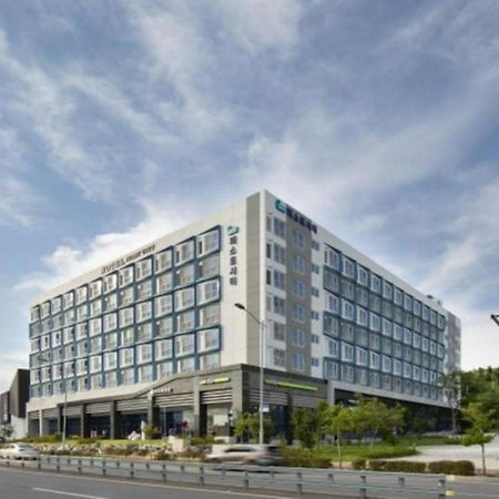 Yeosu Hotel First City Екстериор снимка