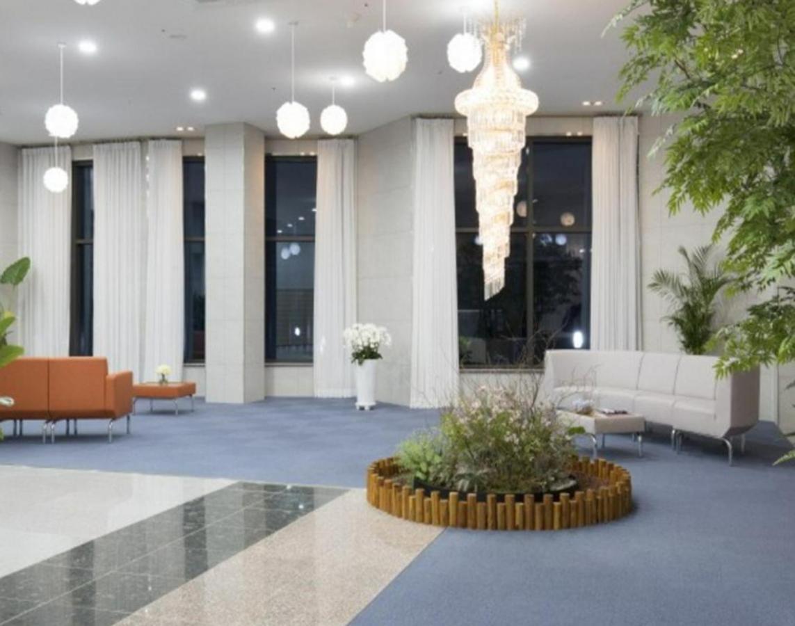 Yeosu Hotel First City Екстериор снимка