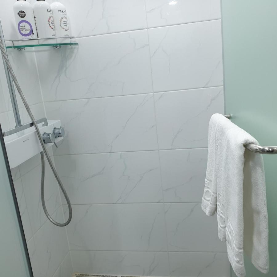 Yeosu Hotel First City Екстериор снимка